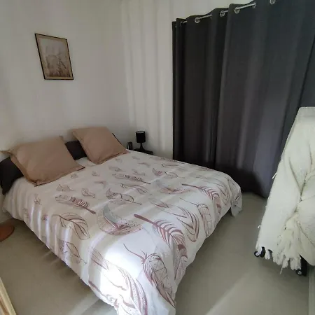 Apartment Lapacca For 3 People, Individual Garage, Close To Train Station Lourdes